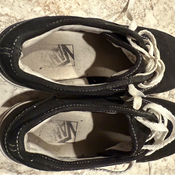 Vans Black and White Women's Shoes - Picture 6 of 7